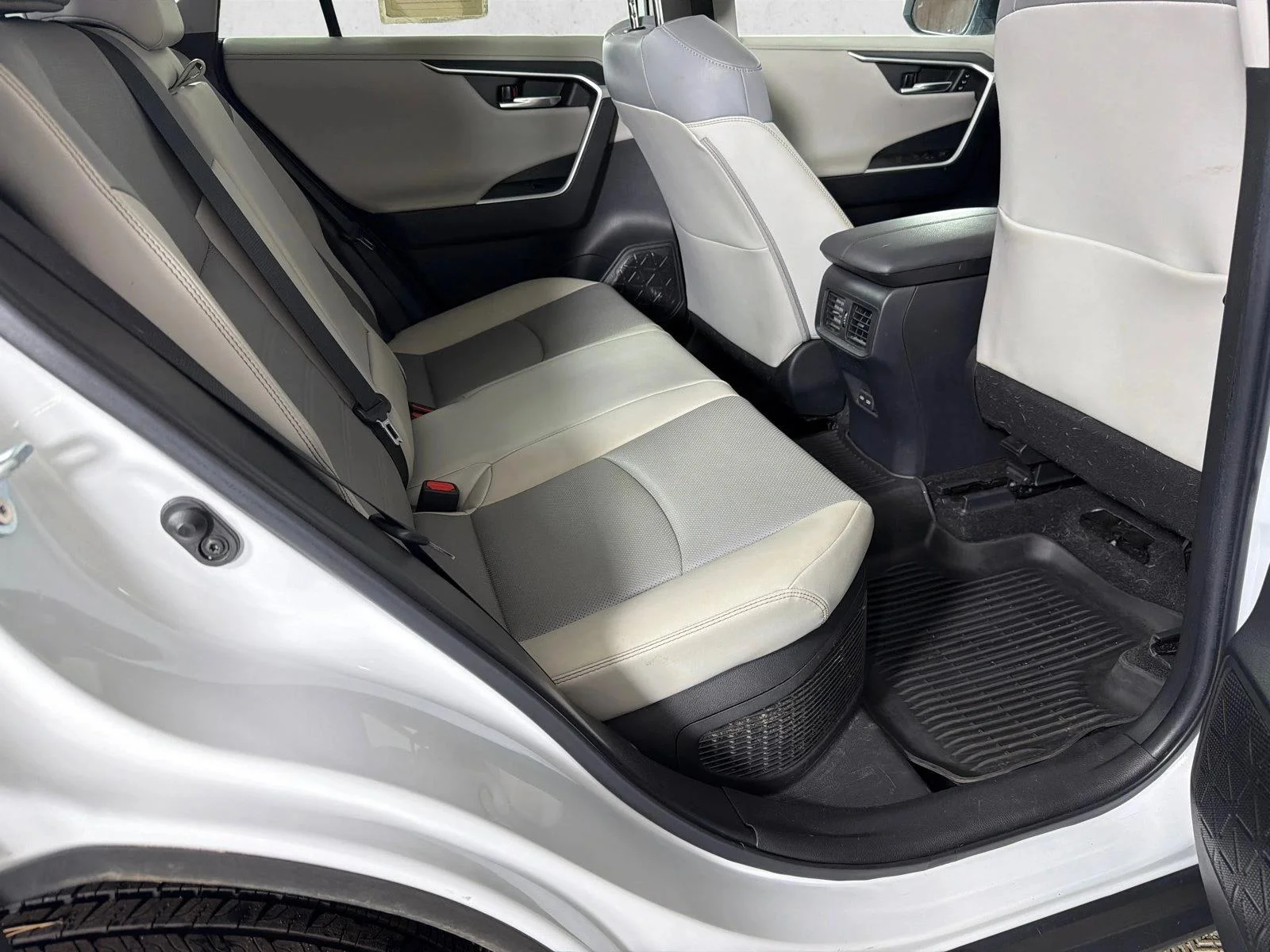 Used 2023 Gray Toyota Hybrid Limited image 16