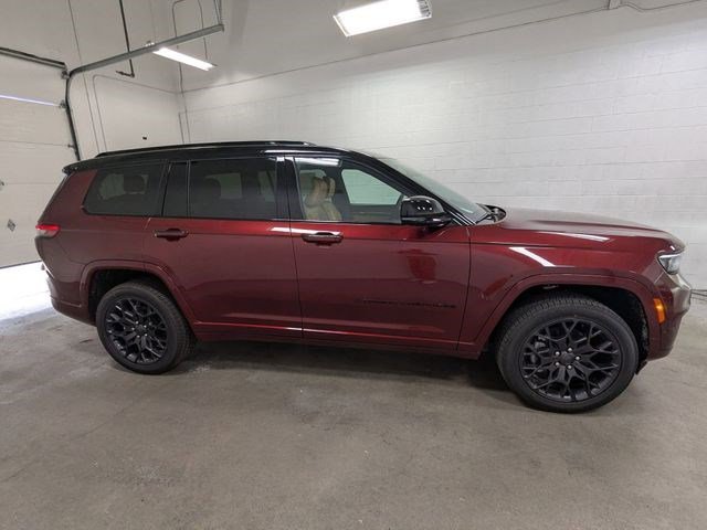 New 2025 Velvet Red Pearl-Coat Exterior Paint Jeep Summit image 3