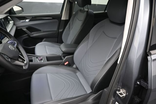 Used 2026 Gray Volkswagen 2.0T SE image 19