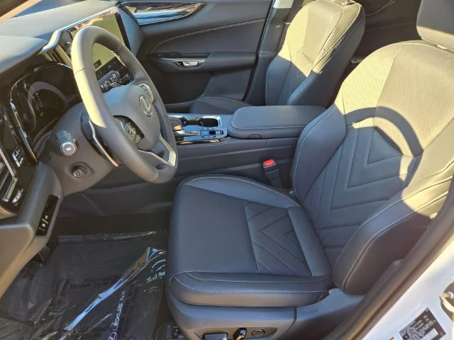 New 2026 Ultra White Lexus PREMIUM PLUS AWD image 6