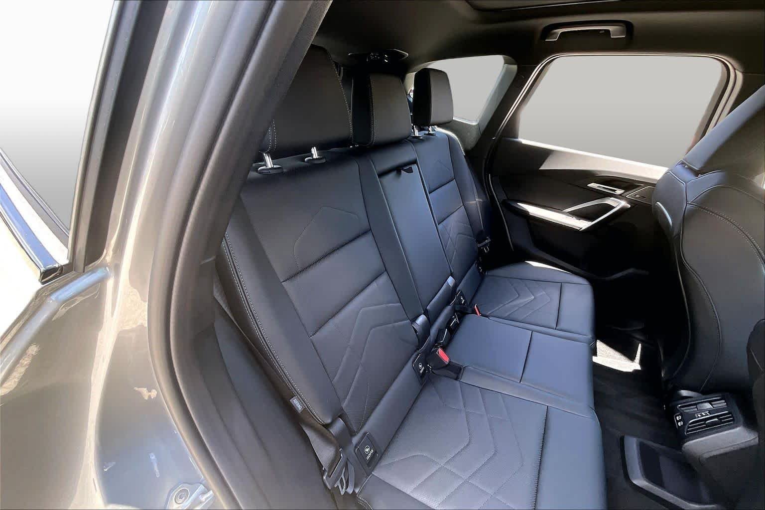 Used 2026 Space Silver Metallic BMW xDrive28i image 19