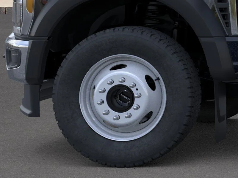 New 2026 Agate Black Metallic Ford F-550® XLT image 46