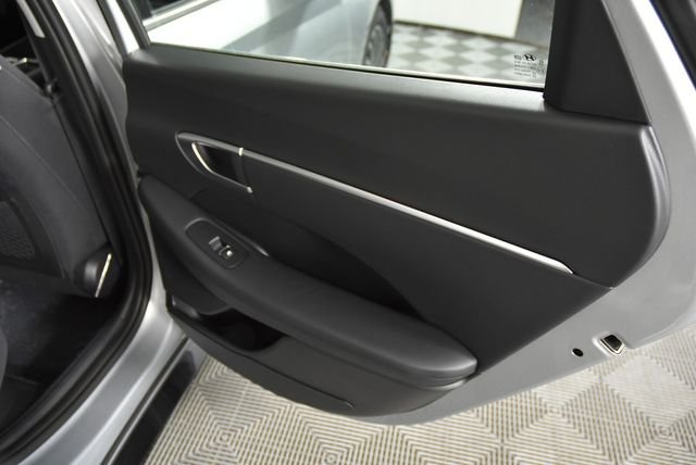 New 2026 Silver Hyundai SEL image 18