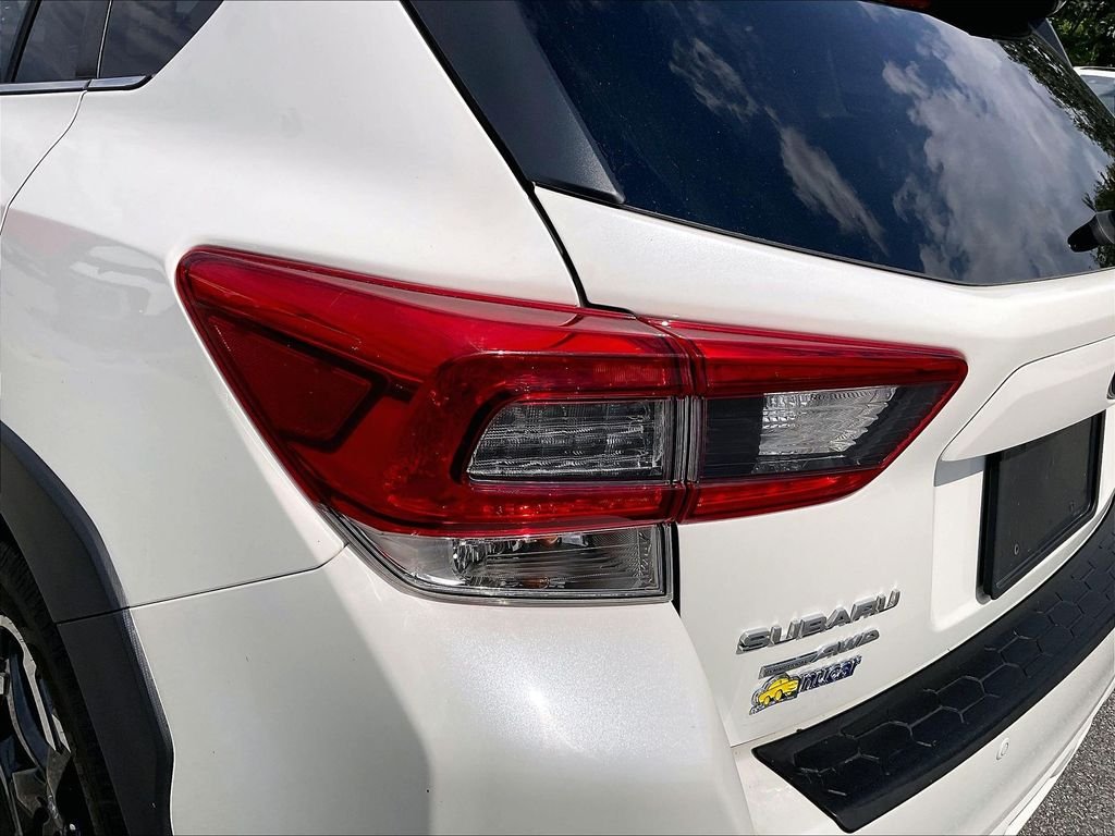 Used 2023 Crystal White Pearl Subaru Limited image 31