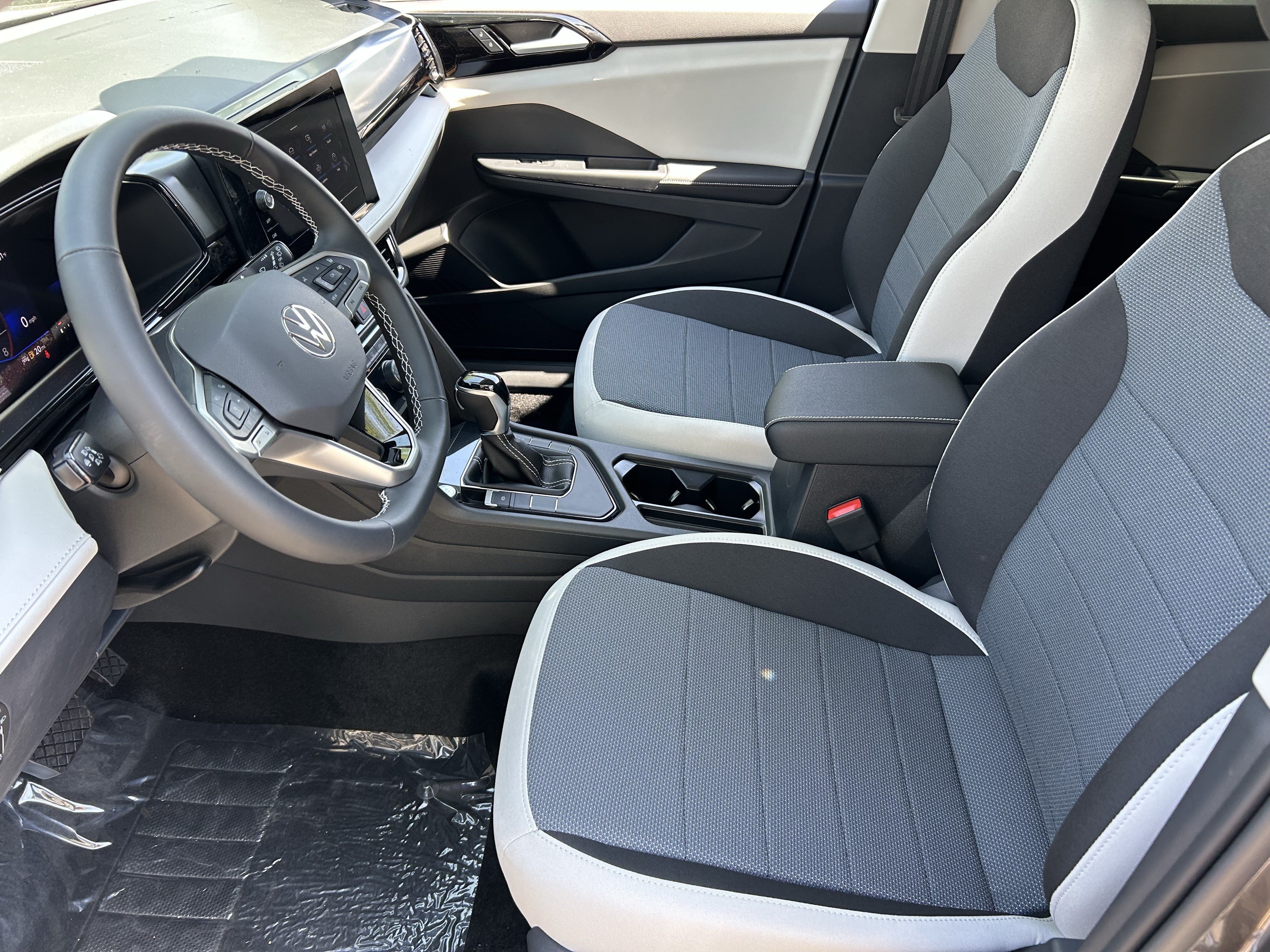 New 2026 Platinum Gray Metallic Volkswagen S image 15