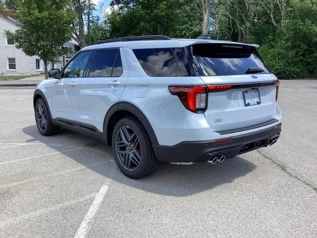 New 2026 Space White Metallic Ford ST image 5
