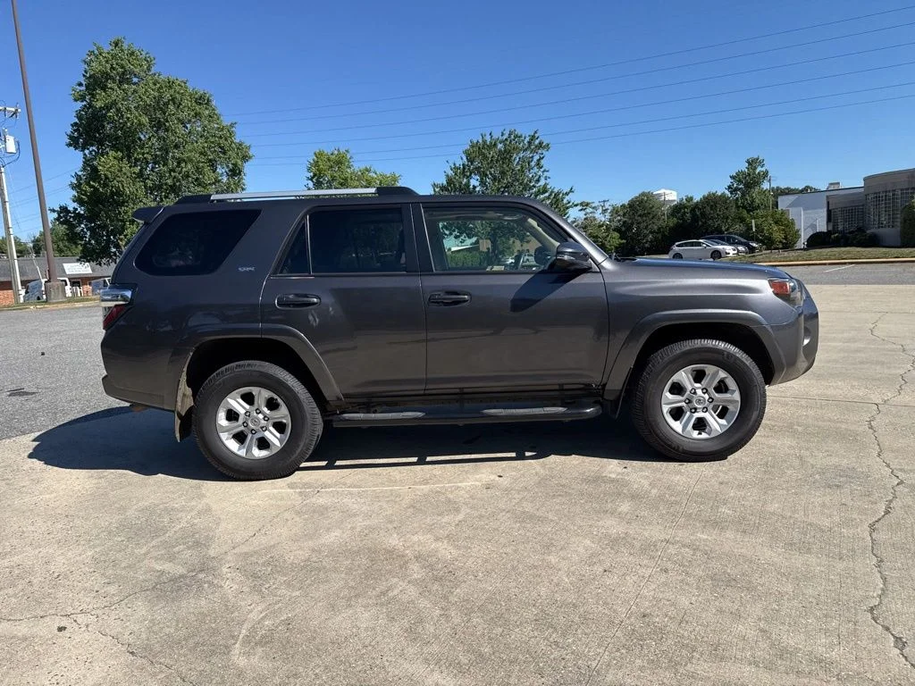 Used 2022 Gray Toyota SR5 Premium image 7