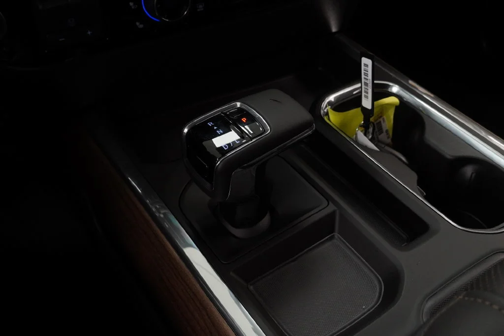 New 2026 Polar White Tricoat Chevrolet High Country image 19