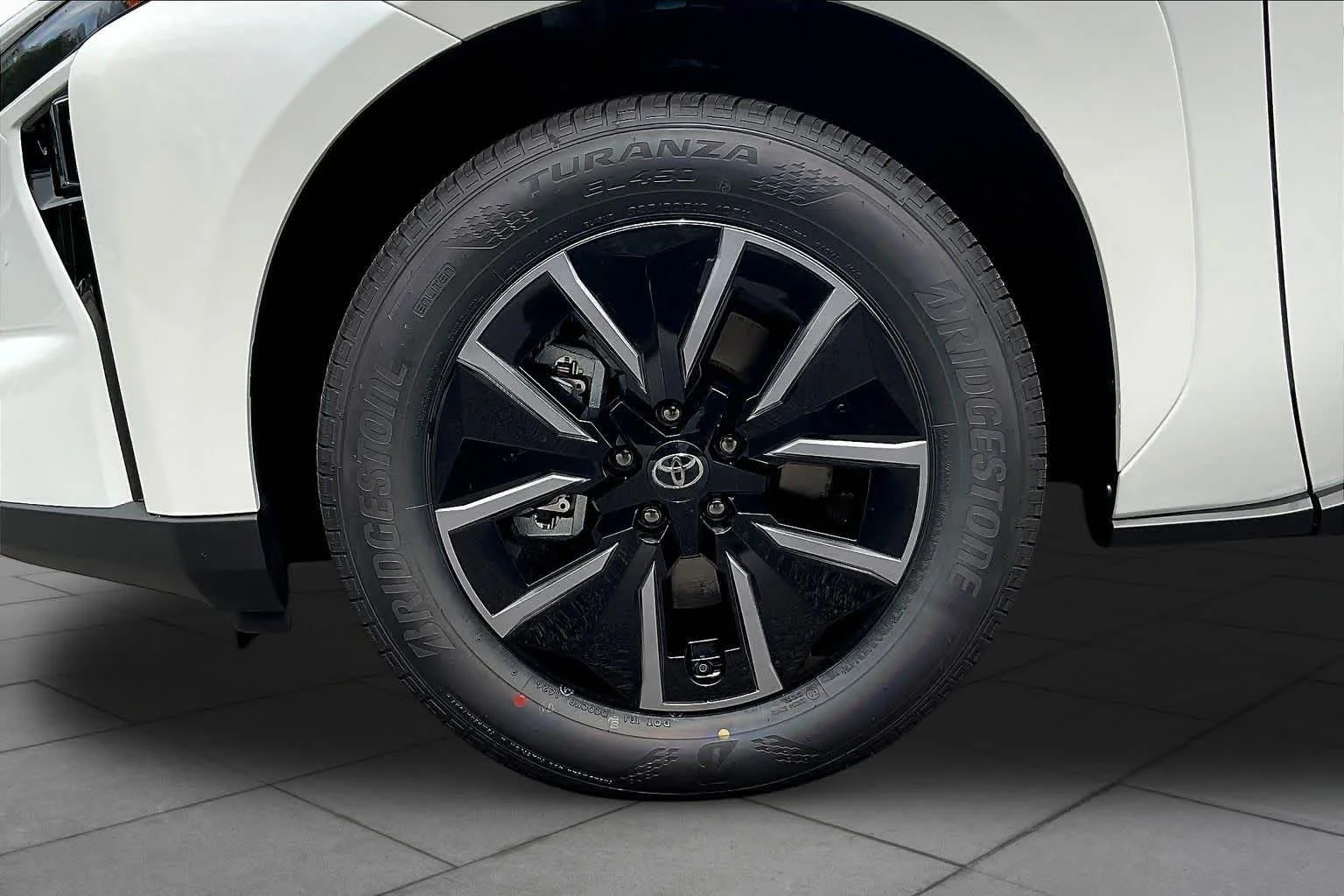 New 2026 Wind Chill Pearl Toyota XLE image 11