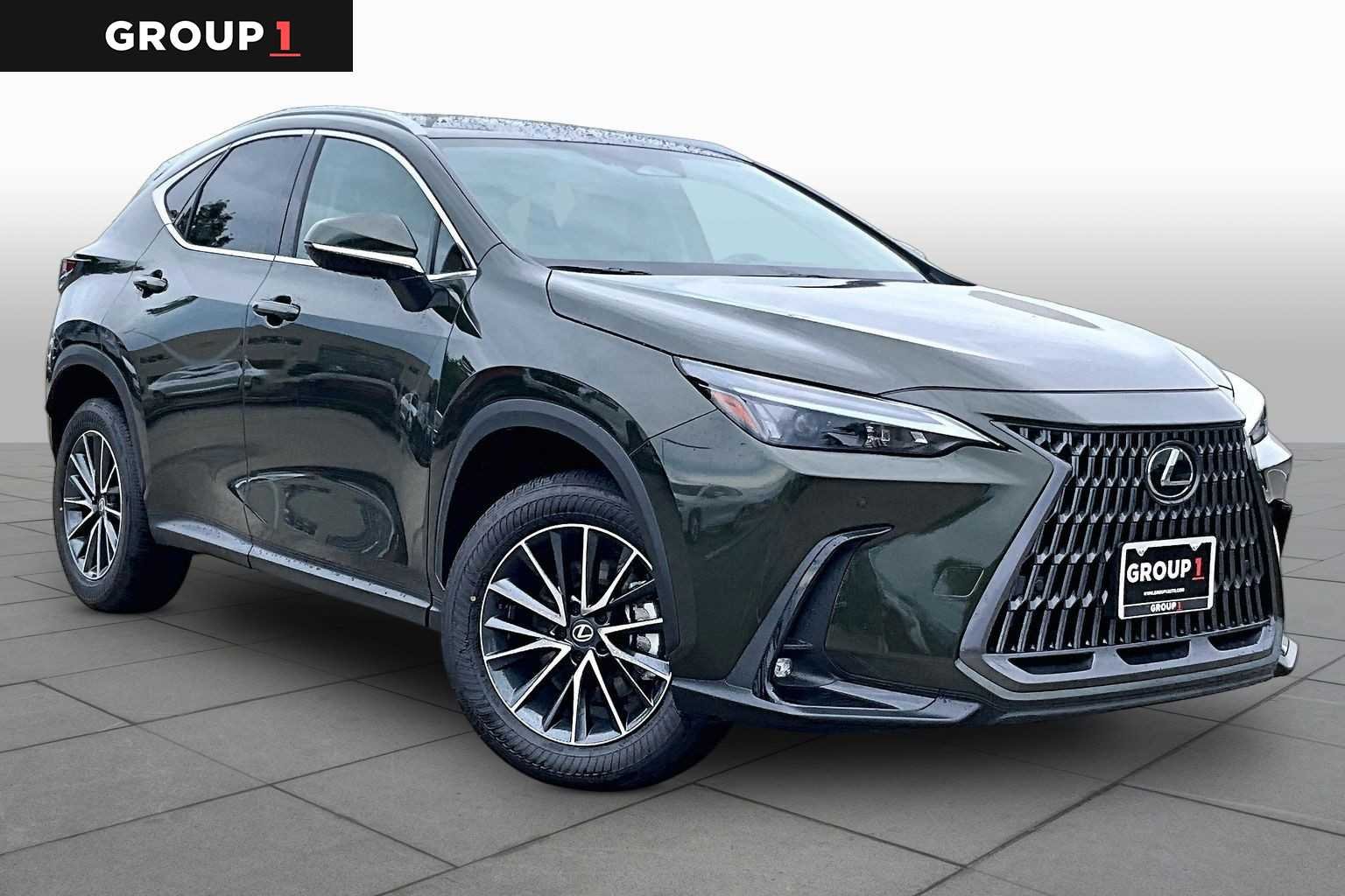 Used 2026 Nori Green Pearl Lexus  image 3