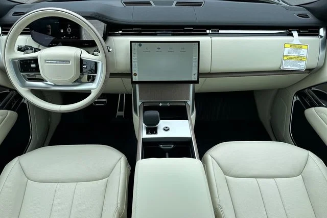 New 2026 Santorini Black Land Rover SE image 12