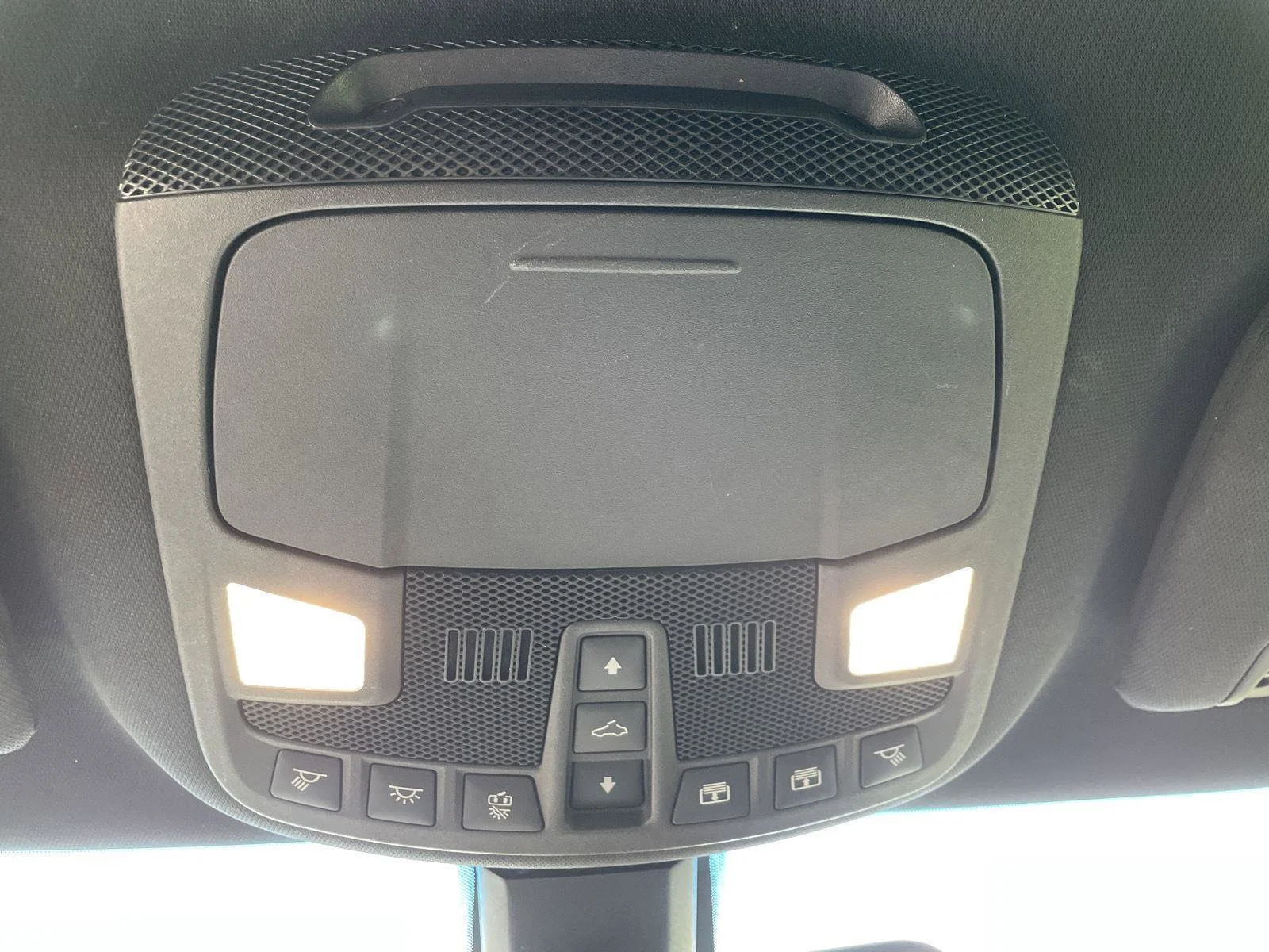 Used 2016 Black Velvet Lincoln Reserve image 6