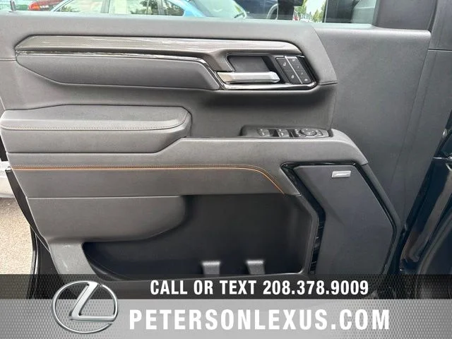 Used 2025  GMC AT4 Premium Plus image 22