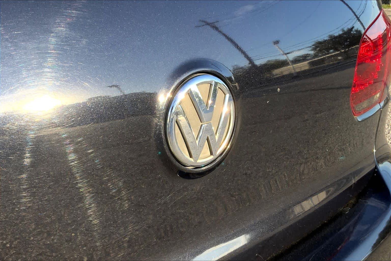 Used 2013 Deep Black Pearl Metallic Volkswagen Drivers Edition image 8