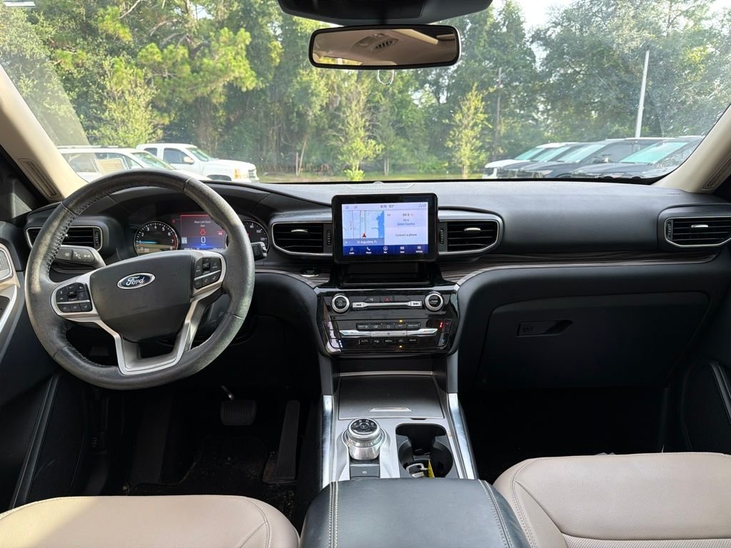 Used 2024 Green Ford Limited image 22