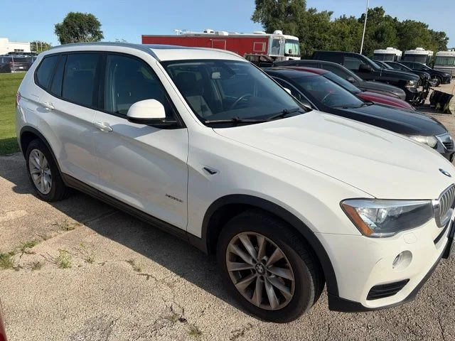 Used 2016 White BMW xDrive28i image 1