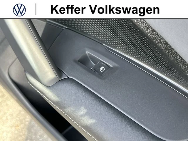New 2026 Black Volkswagen 2.0T SE image 35