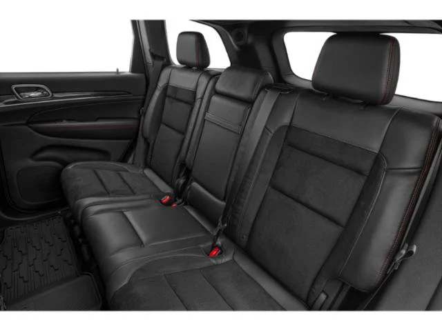 Used 2019 Bright White Clearcoat Jeep Trailhawk image 17