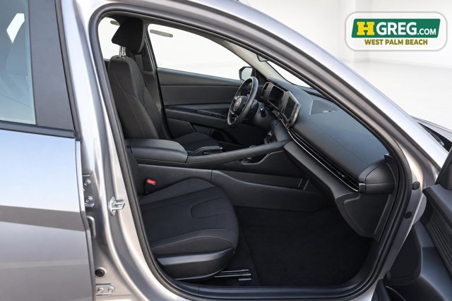 Used 2026 Fluid Metal Hyundai SEL Sport image 7