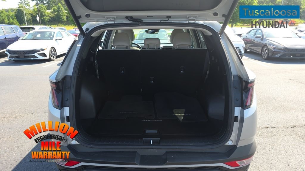 Used 2023 Silver Hyundai SEL image 10