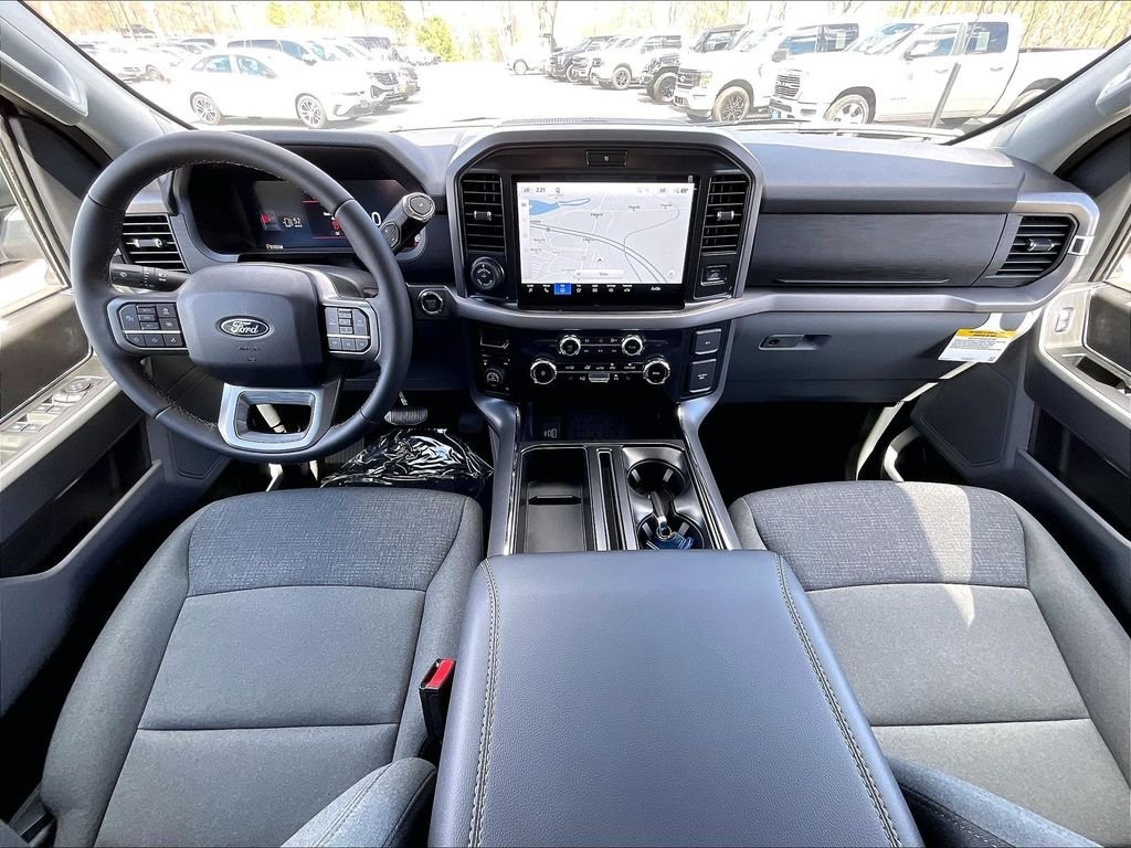 New 2026 Oxford White Ford XLT image 12
