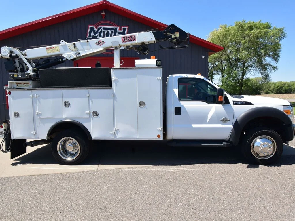 2014 Ford F-550 - Photo 12