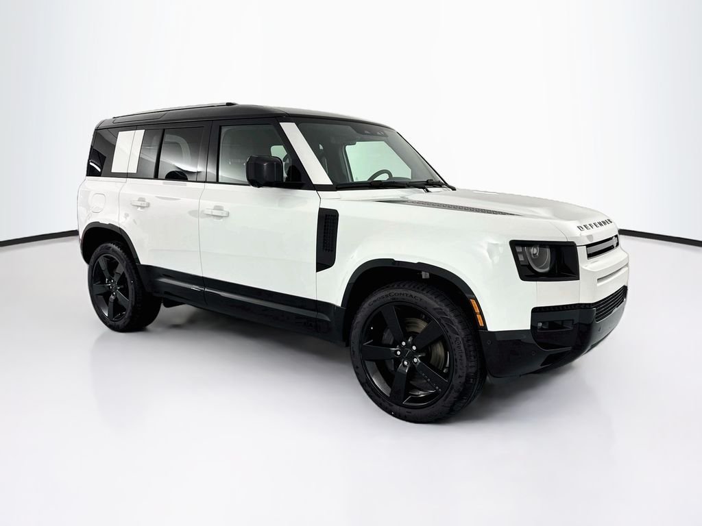 New 2026 Fuji White Land Rover X-Dynamic SE image 3