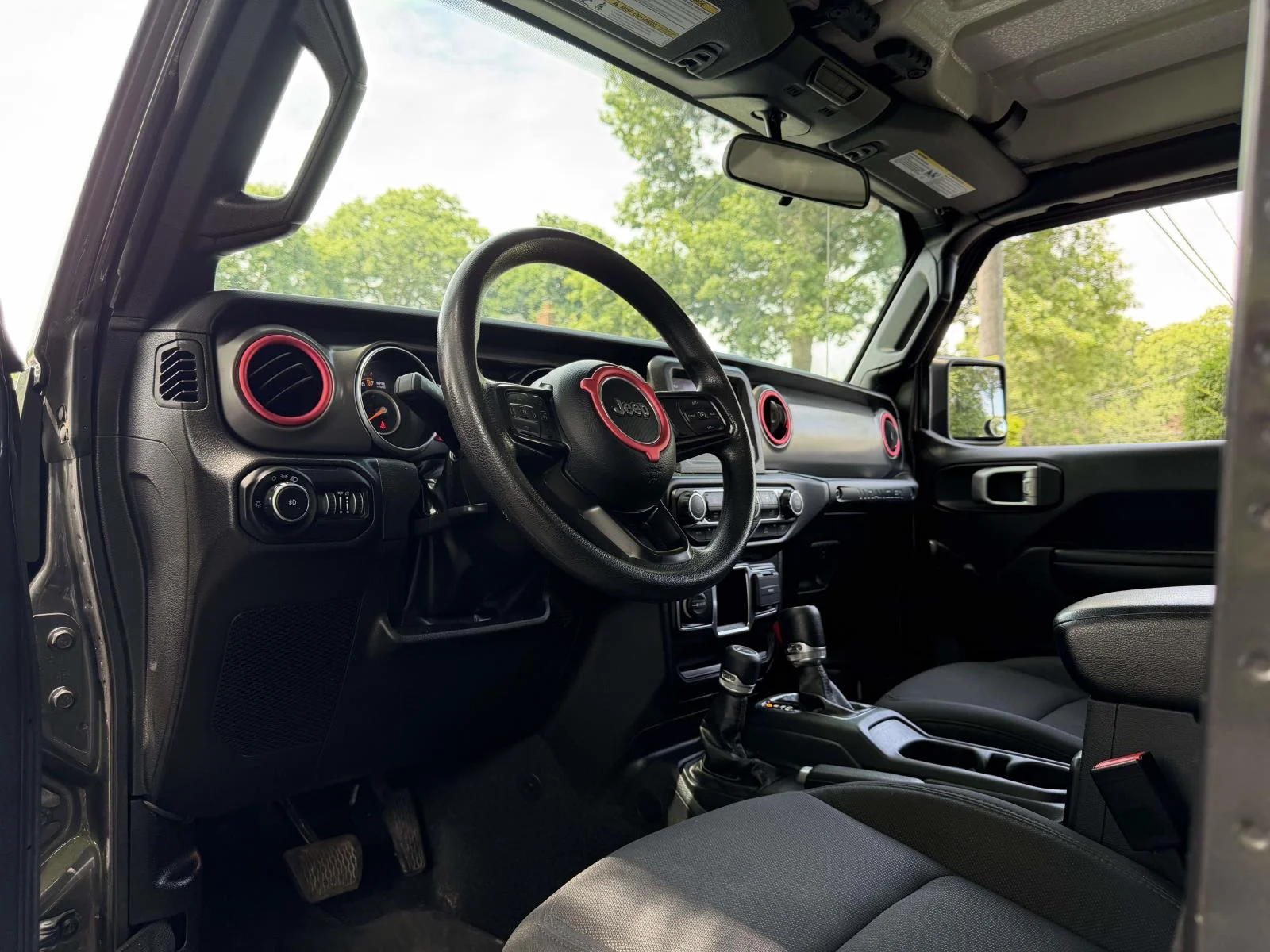 Used 2022 Gray Jeep Unlimited Willys image 18