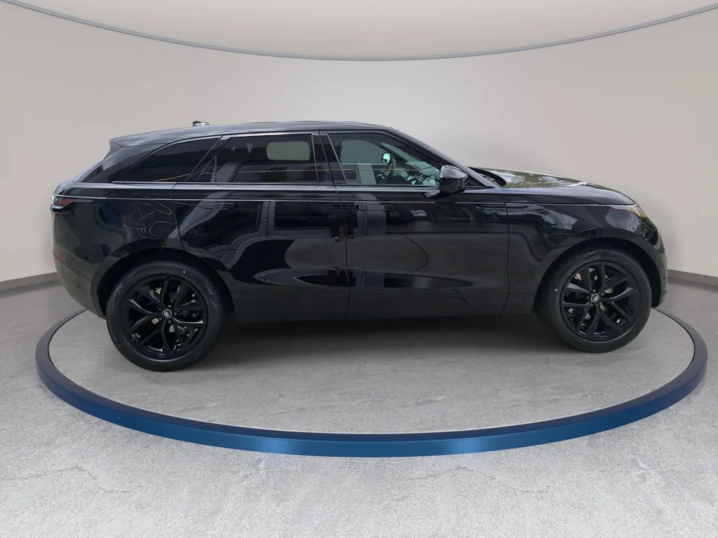 New 2026 Santorini Black LAND ROVER S image 4