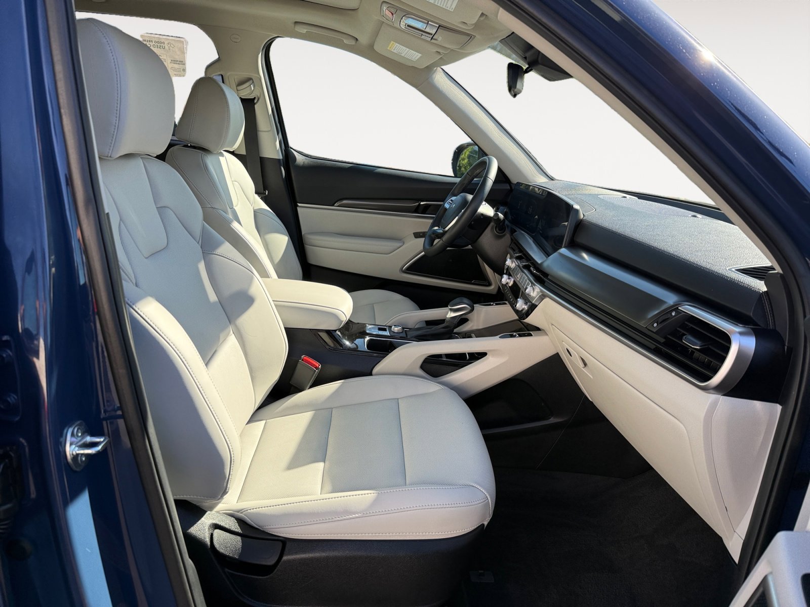 Used 2024 Midnight Lake Blue KIA S image 19