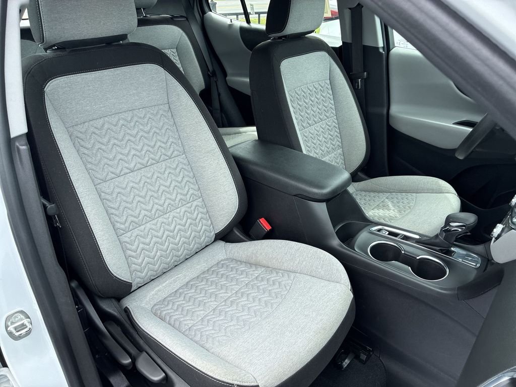 Used 2023 White Chevrolet LS image 21