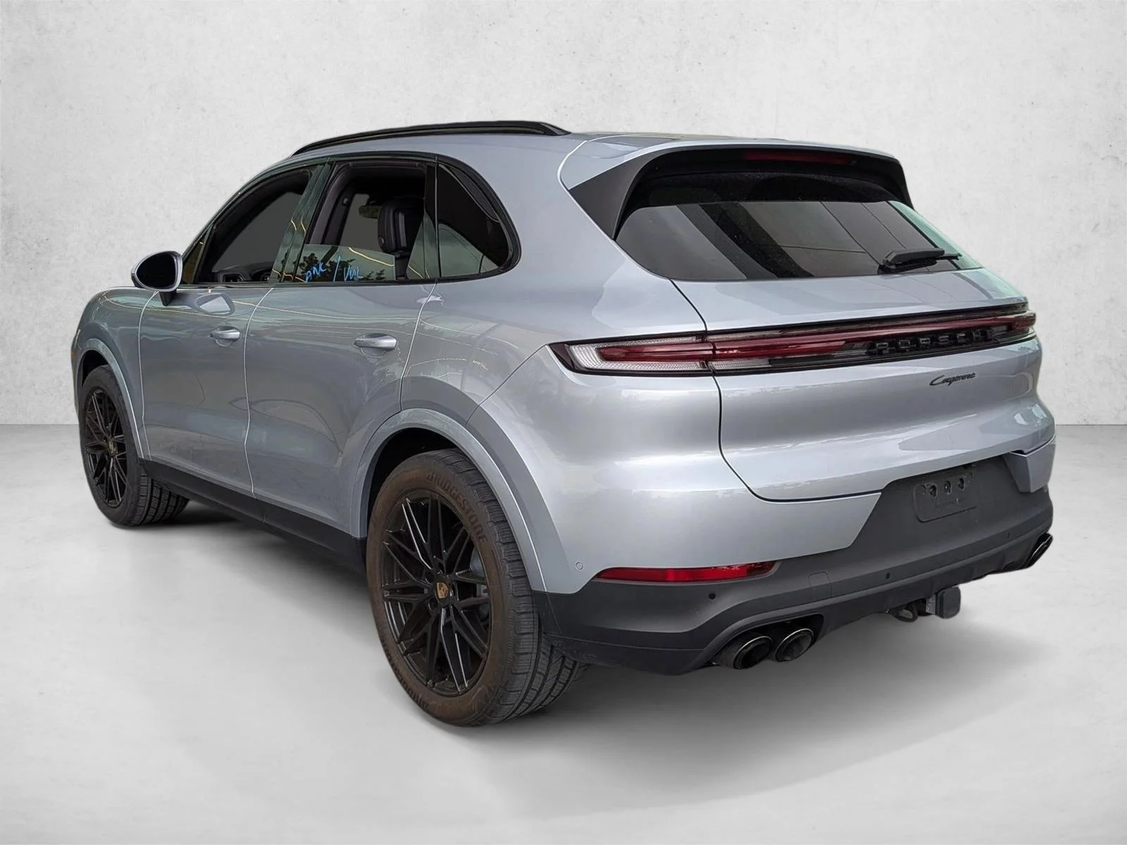 Used 2024 Dolomite Silver Metallic Porsche  image 7
