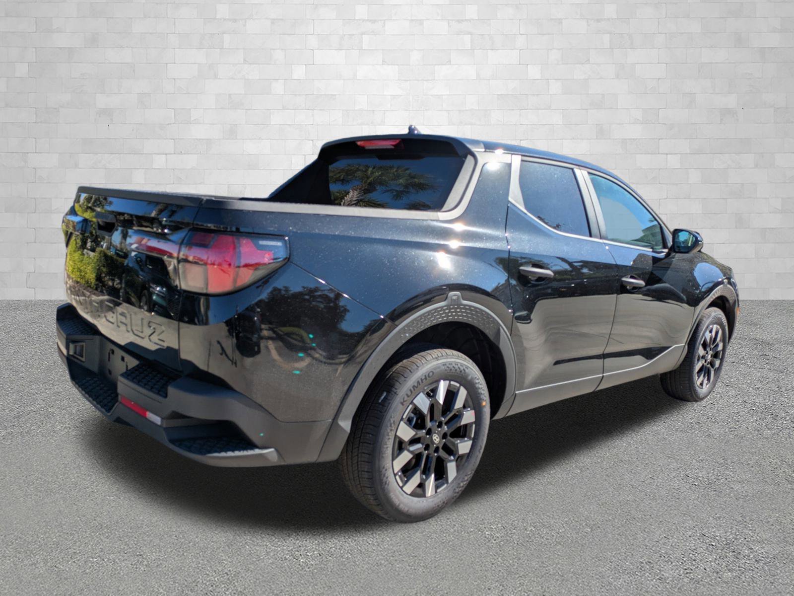 New 2026 Phantom Black Hyundai SE FWD image 2