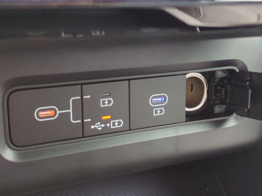 New 2026 Black Hyundai Limited FWD image 28