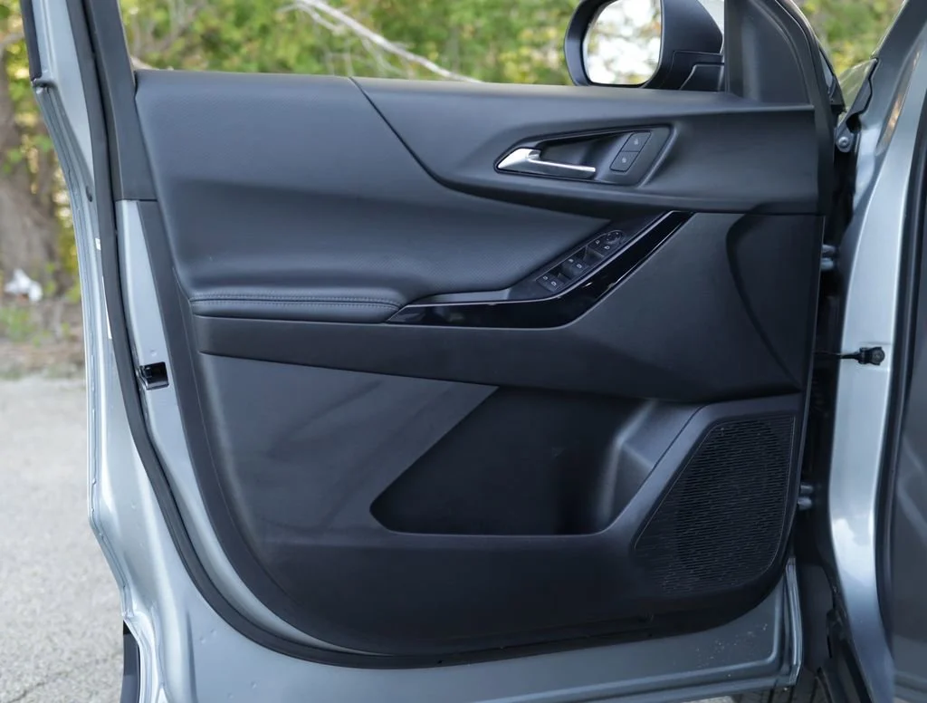 2025 Chevrolet Equinox LT - Photo 23