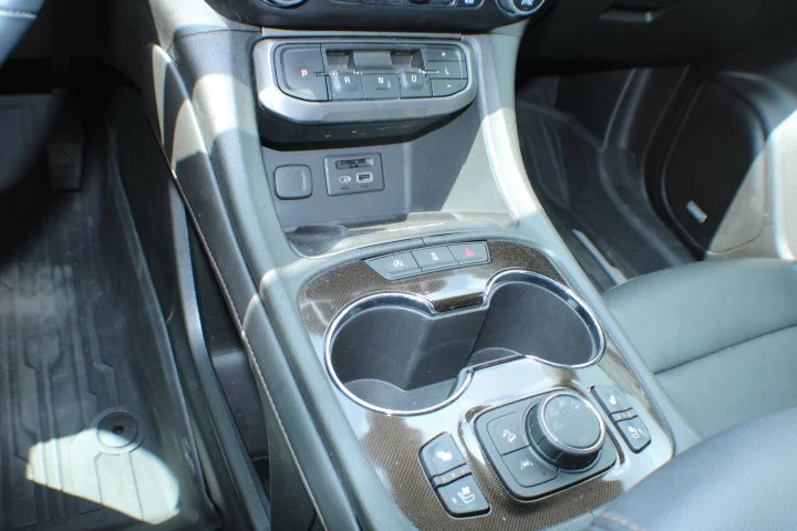 2023 GMC Acadia AT4 - Photo 10