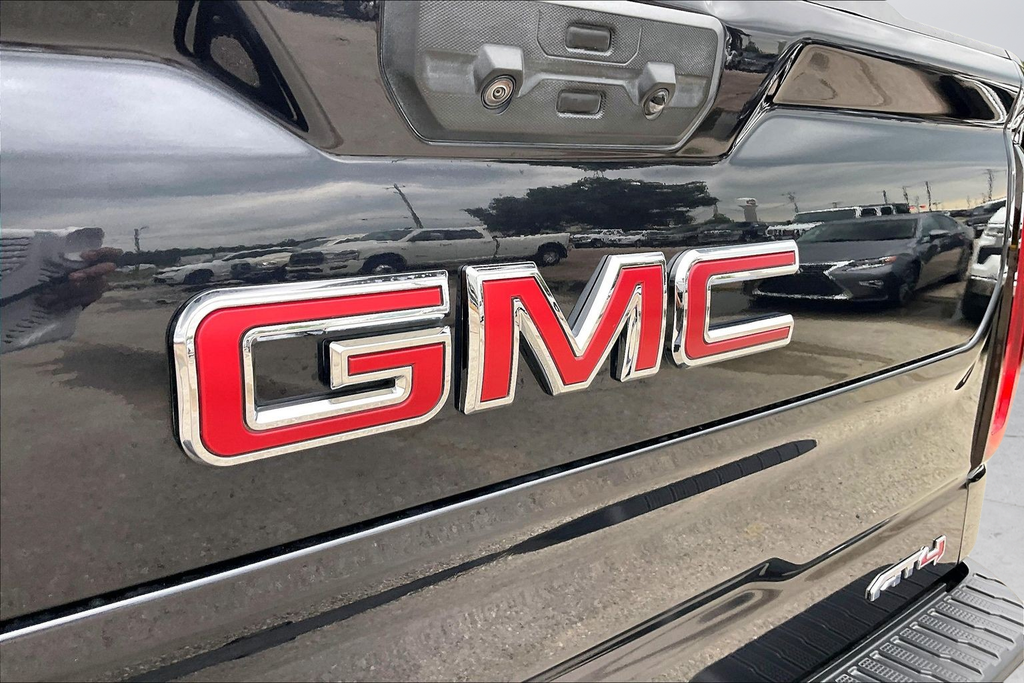 Used 2023 Titanium GMC AT4 image 30