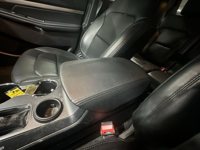 Certified Used 2019 White Ford XLT image 28