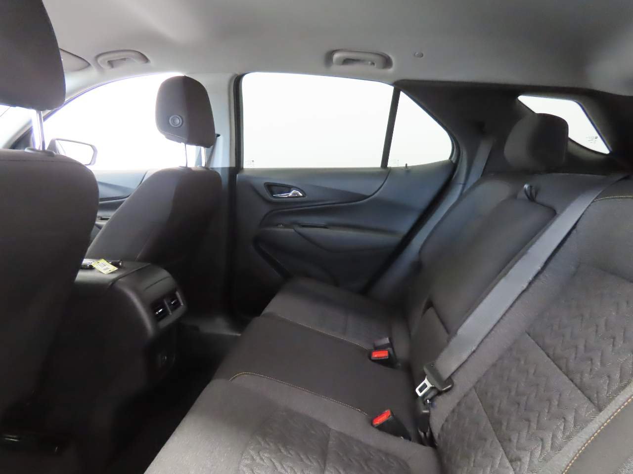 Used 2024 Summit White Chevrolet LT image 17