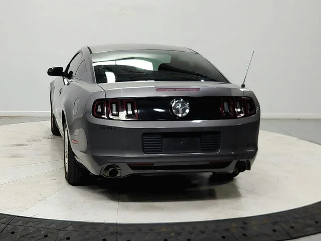 Used 2014 Gray Ford V6 image 7