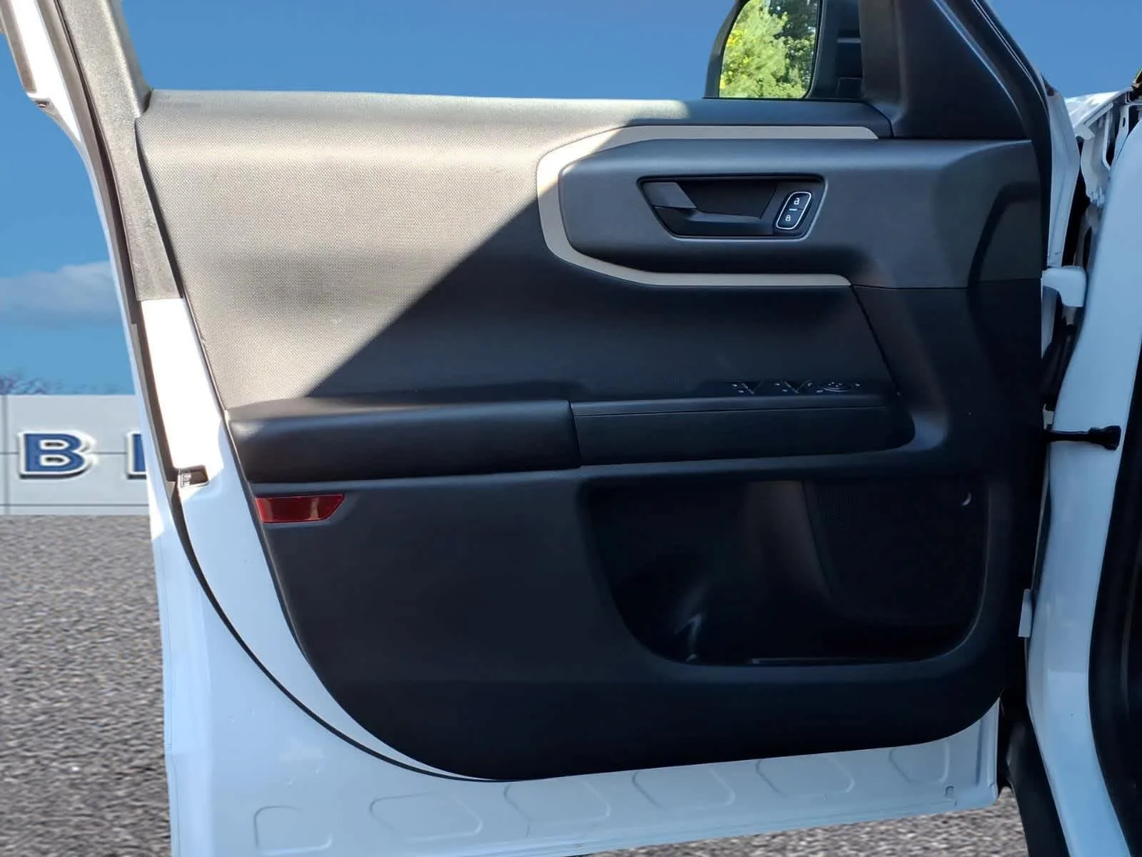 Used 2025 Oxford White Ford Big Bend image 12