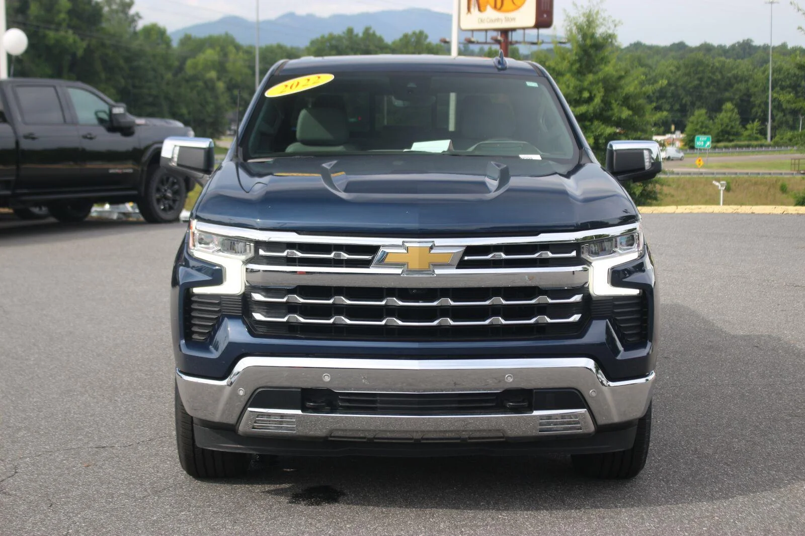 Used 2022 Northsky Blue Metallic Chevrolet LTZ image 2