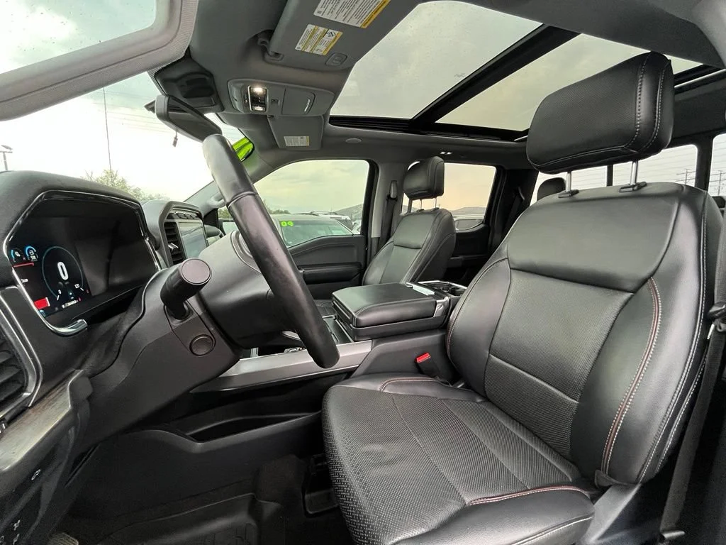 Used 2021 Blue Ford XL image 9