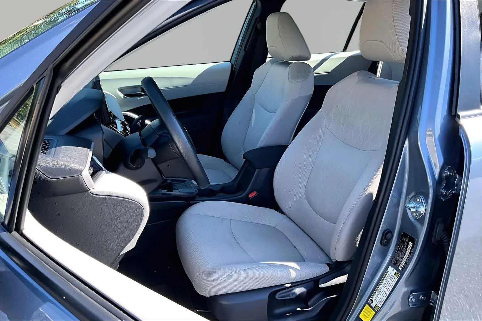 Used 2026 Celestite Toyota L image 8