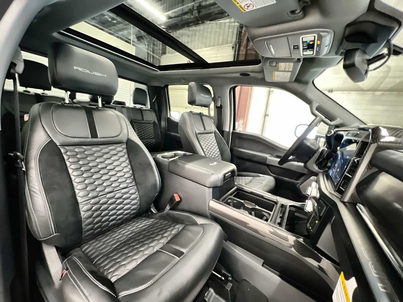 New 2026 Star White Metallic Tri-Coat Ford LARIAT image 26