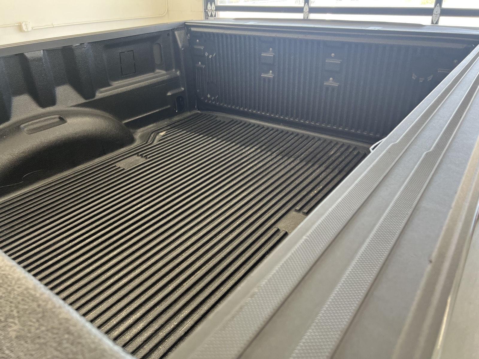 2025 Ford F-150 XLT - Photo 11