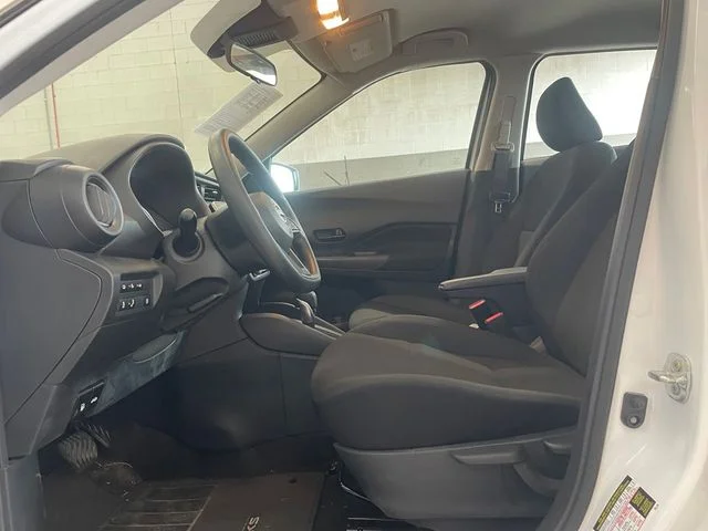 Used 2025 White Nissan S image 10