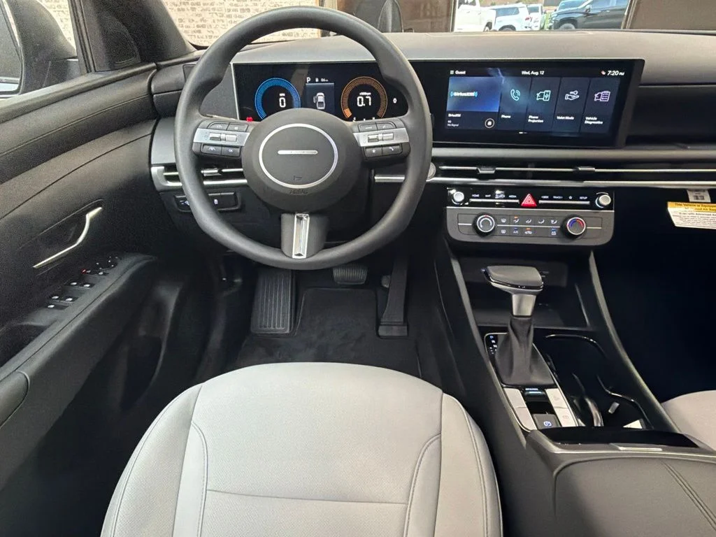 New 2027 Phantom Black Hyundai SE image 14