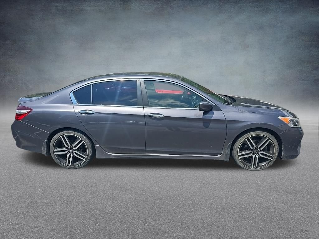 Used 2017 Modern Steel Metallic Honda Sport image 8