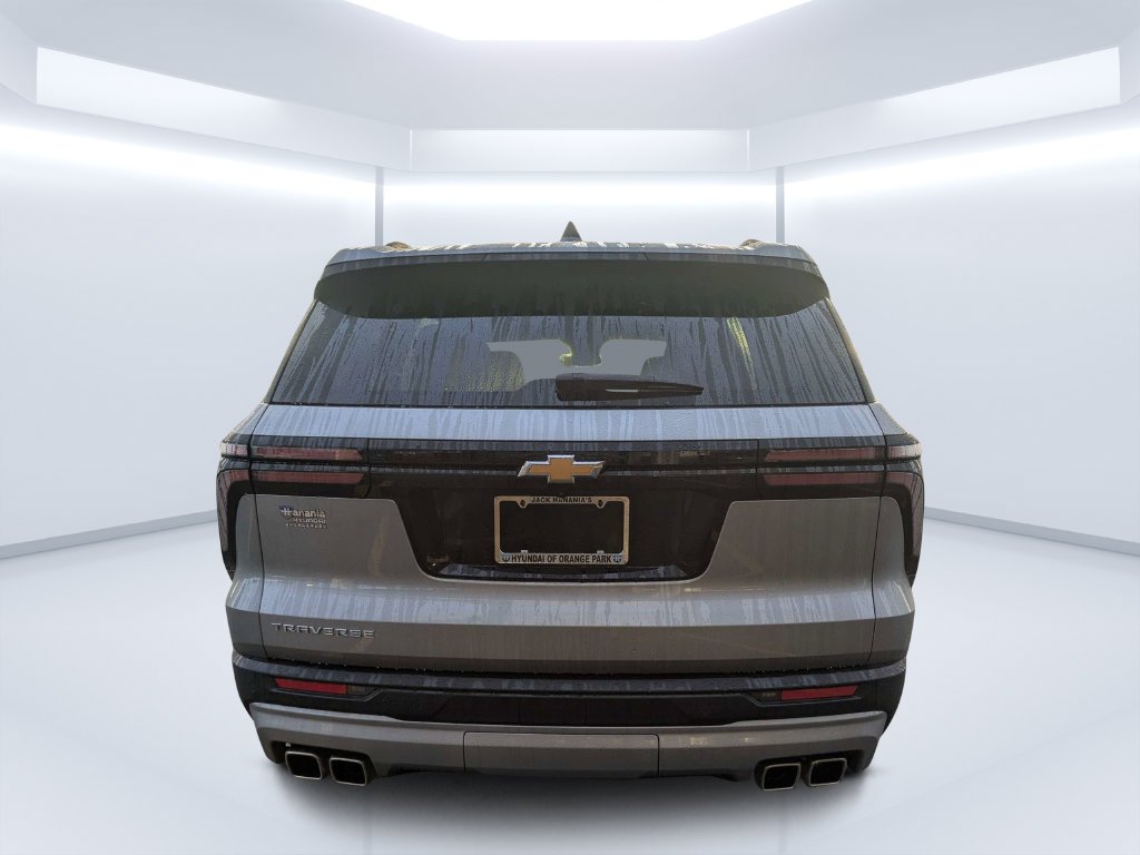 Used 2025 Gray Chevrolet LT image 5